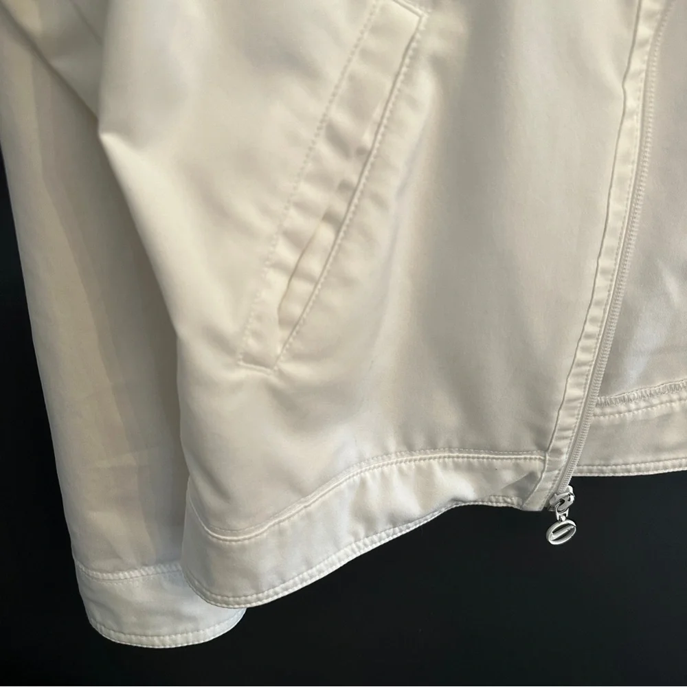 Nike Blue & White Lightweight Running Jacket | Size Medium (8-10) - Picture 5 of 6